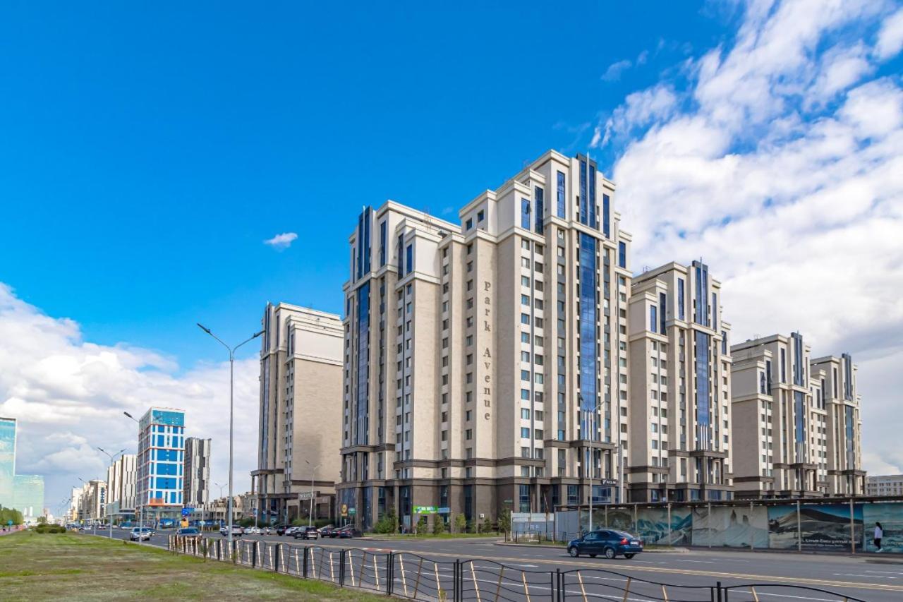 Квартира в центре Нур-Султана Астана Екстер'єр фото