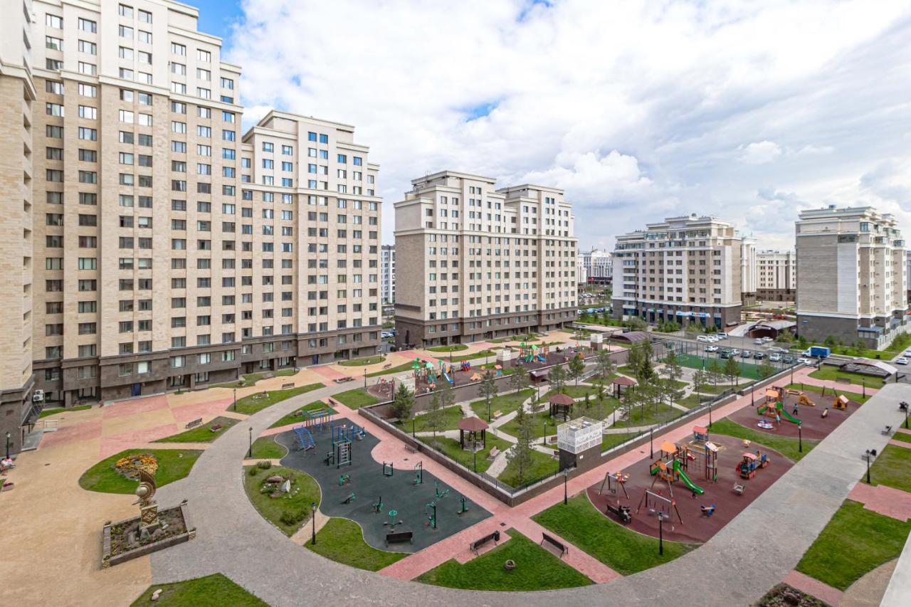 Квартира в центре Нур-Султана Астана Екстер'єр фото
