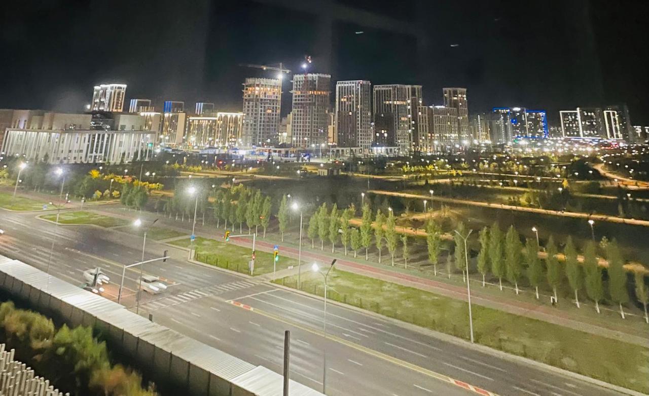 Квартира в центре Нур-Султана Астана Екстер'єр фото